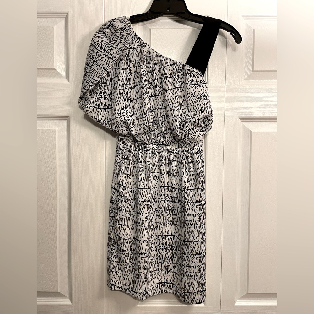BCBGeneration Black and White Dress Size XXS